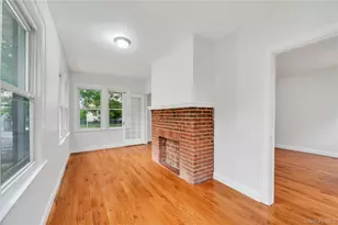 104-04 202nd St, Saint Albans, NY 11412 - Photo 33
