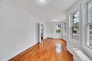104-04 202nd St, Saint Albans, NY 11412 - Photo 35