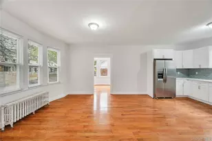 104-04 202nd St, Saint Albans, NY 11412 - Photo 31