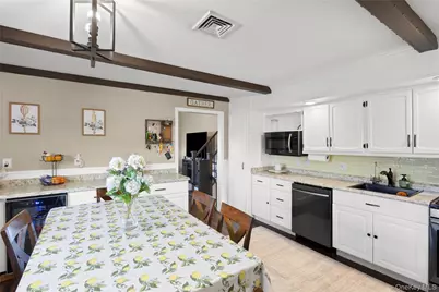 300 W 24th Street, Deer Park, NY 11729 - Photo 15