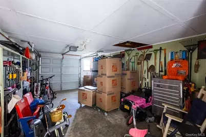 300 W 24th Street, Deer Park, NY 11729 - Photo 31