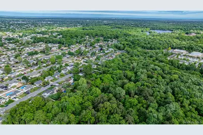 300 W 24th Street, Deer Park, NY 11729 - Photo 47