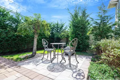 3075 Hewlett Avenue, Merrick, NY 11566 - Photo 37