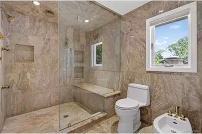 5 Glen Hill Court, Dix Hills, NY 11746 - Photo 23