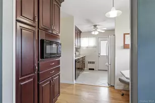 183 N Oak St, Massapequa, NY 11758 - Photo 17
