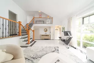 1 Horizon Rd, Great Neck, NY 11020 - Photo 5