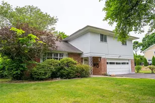 1 Horizon Rd, Great Neck, NY 11020 - Photo 3