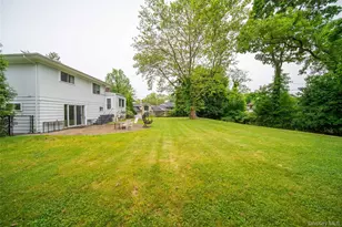 1 Horizon Rd, Great Neck, NY 11020 - Photo 19