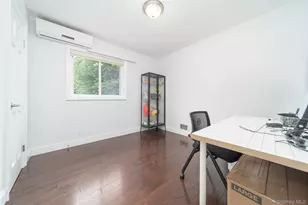 1 Horizon Rd, Great Neck, NY 11020 - Photo 11
