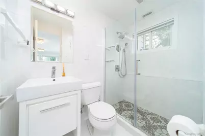 1 Horizon Road, Great Neck, NY 11020 - Photo 17