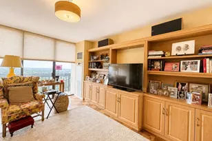 270-10 Grand Central Pkwy, Floral Park, NY 11005 - Photo 11