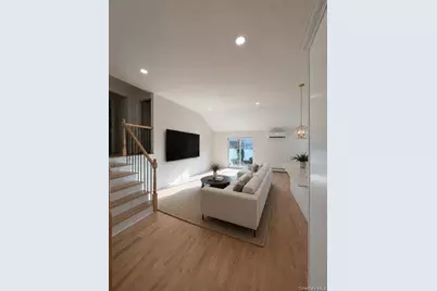 9 N Walnut Place, Massapequa, NY 11758 - Photo 3
