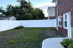 9 N Walnut Pl, Massapequa, NY 11758 - Photo 13