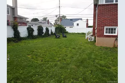 9 N Walnut Place, Massapequa, NY 11758 - Photo 5