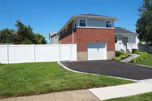 9 N Walnut Pl, Massapequa, NY 11758 - Photo 3