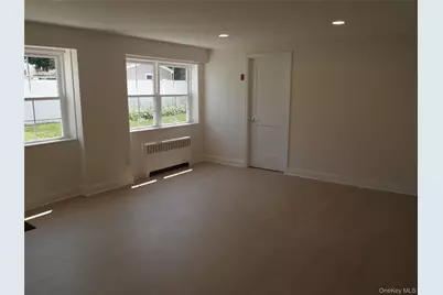9 N Walnut Place, Massapequa, NY 11758 - Photo 17