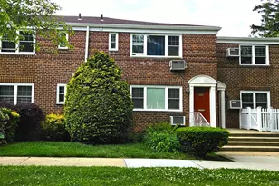224-20 Kingsbury Ave, Oakland Gardens, NY 11364 - Photo 3