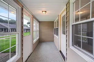 231 Blackpool Ct, Ridge, NY 11961 - Photo 5