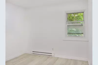 266 Station Road, Bellport, NY 11713 - Photo 11