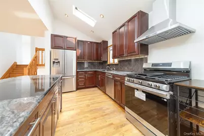 6 Manor Drive, Bethpage, NY 11714 - Photo 7