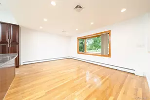 6 Manor Dr, Bethpage, NY 11714 - Photo 9
