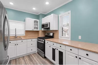 43 Dewitt Street, Valley Stream, NY 11580 - Photo 15