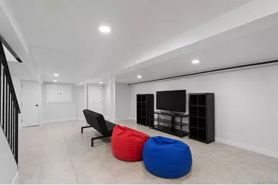 43 Dewitt Street, Valley Stream, NY 11580 - Photo 31