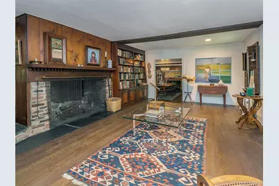 10 Amherst Road, Great Neck, NY 11021 - Photo 3
