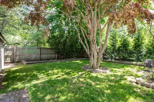1045 Stanton Ave, Woodmere, NY 11598 - Photo 21