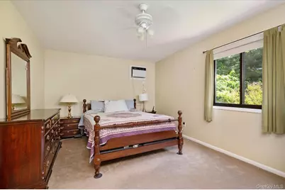 1045 Stanton Avenue, Woodmere, NY 11598 - Photo 17