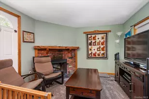 1045 Stanton Ave, Woodmere, NY 11598 - Photo 9