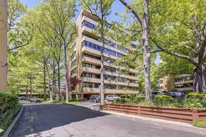 10-10 166th Street #5D, Whitestone, NY 11357 - Photo 1