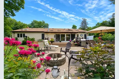 370 Avenue A, Ronkonkoma, NY 11779 - Photo 9