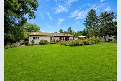 370 Avenue A, Ronkonkoma, NY 11779 - Photo 13