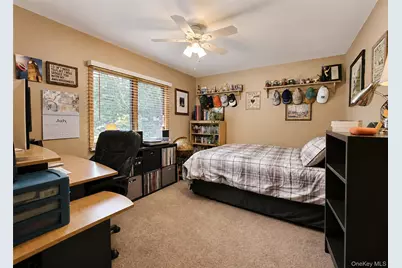 370 Avenue A, Ronkonkoma, NY 11779 - Photo 27