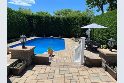708 Clemons Street, Bellmore, NY 11710 - Photo 21