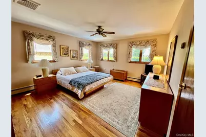 708 Clemons Street, Bellmore, NY 11710 - Photo 17