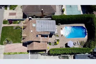 708 Clemons Street, Bellmore, NY 11710 - Photo 23