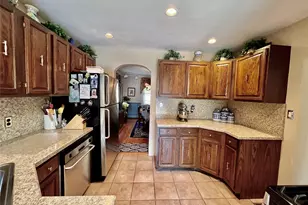 708 Clemons St, Bellmore, NY 11710 - Photo 5