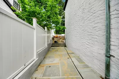 210 Rumsey Road, Yonkers, NY 10705 - Photo 27