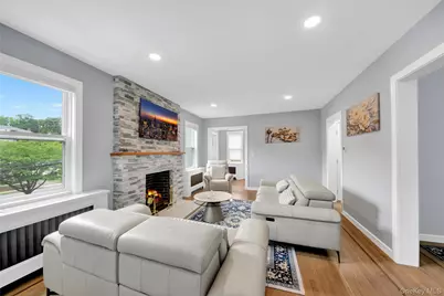 210 Rumsey Road, Yonkers, NY 10705 - Photo 5