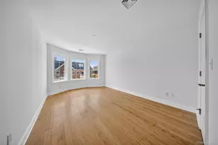 343 Soundview Ln, College Point, NY 11356 - Photo 39