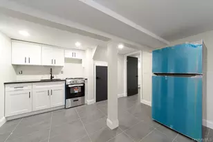 135-34 234th Pl, Rosedale, NY 11422 - Photo 15