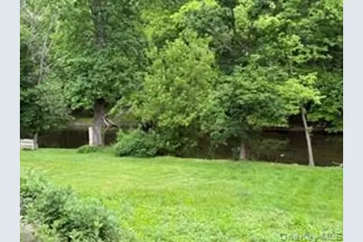 16 Willowbrook Heights, Wappingers Falls, NY 12603 - Photo 5