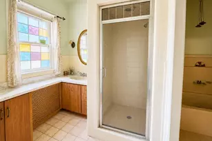 9519 242nd St, Floral Park, NY 11001 - Photo 17