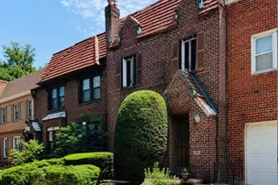 9519 242nd St, Floral Park, NY 11001 - Photo 29