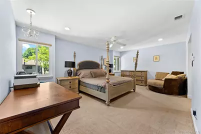 246 Hamlet Drive, Jericho, NY 11753 - Photo 19