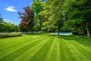 35 High Pasture Cir, Dix Hills, NY 11746 - Photo 47