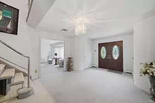 35 High Pasture Cir, Dix Hills, NY 11746 - Photo 13