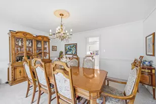 35 High Pasture Cir, Dix Hills, NY 11746 - Photo 17